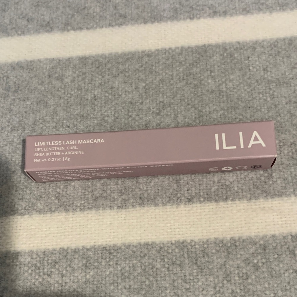 ILIA Limitless Lash Mascara in Soft Purple Box